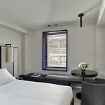 Hotel Aka Nomad