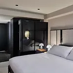 Hotel Aka Nomad