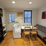 Spacious Room For 4 People In Williamsburg !