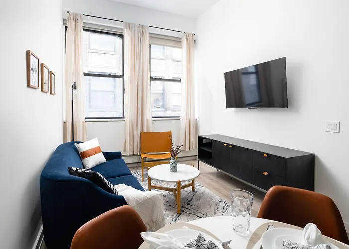 Spacious Luxury 2Bd Downtown Gym W/D Doorman