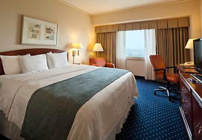 Courtyard By Marriott Jfk Airport New York