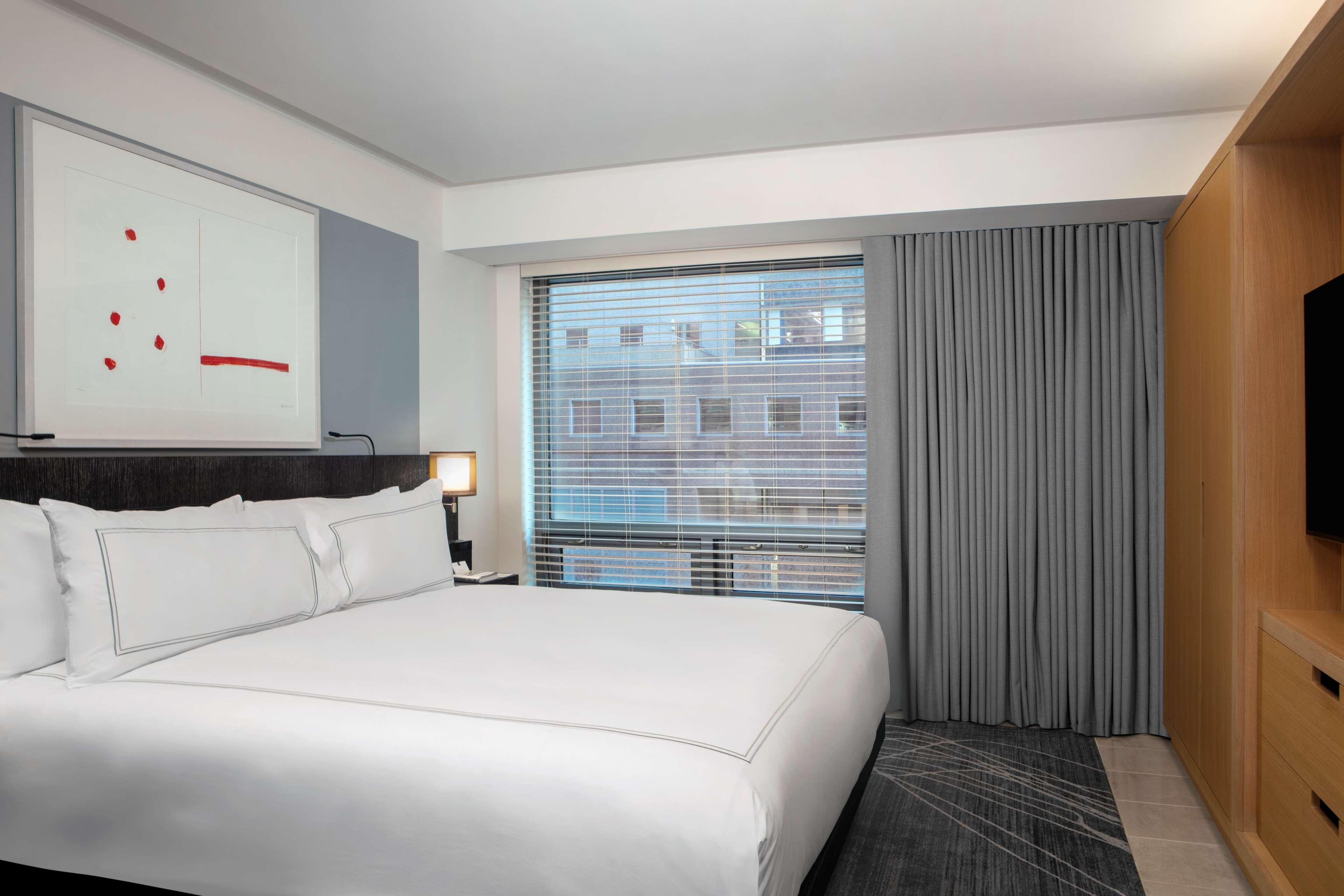 Conrad Downtown Hotel 5*