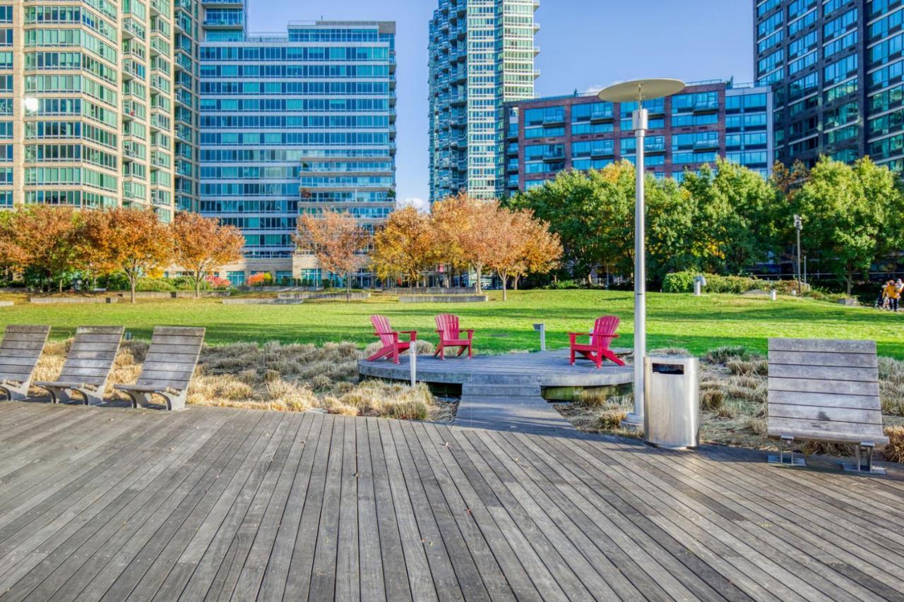 Lic 1br W Wd Elevator Doorman Nr E River Nyc-850 New York