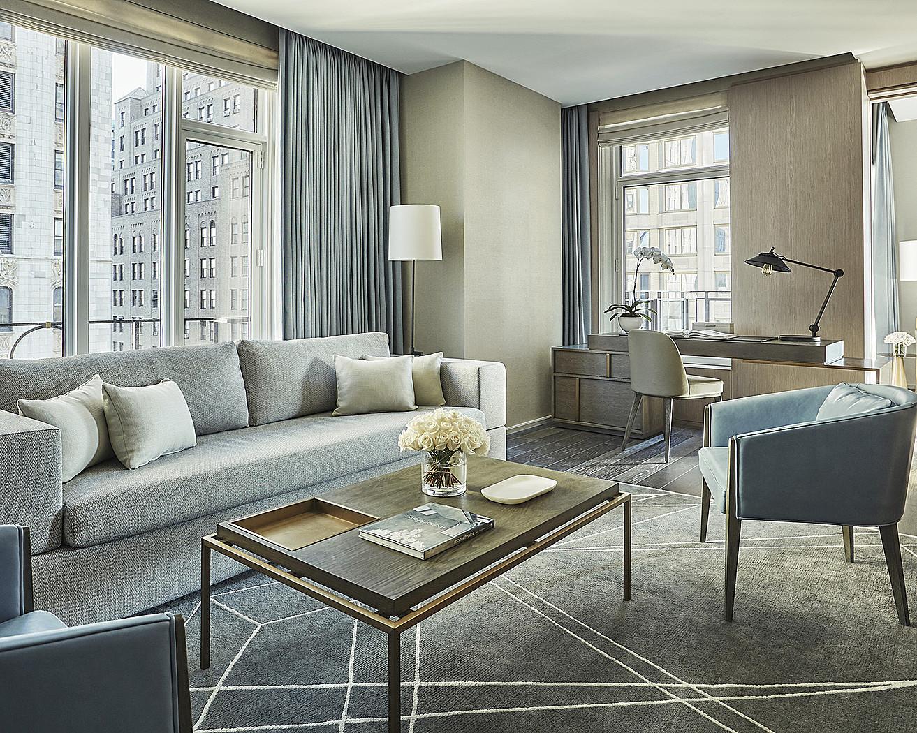 Four Seasons Downtown Hotel 5*