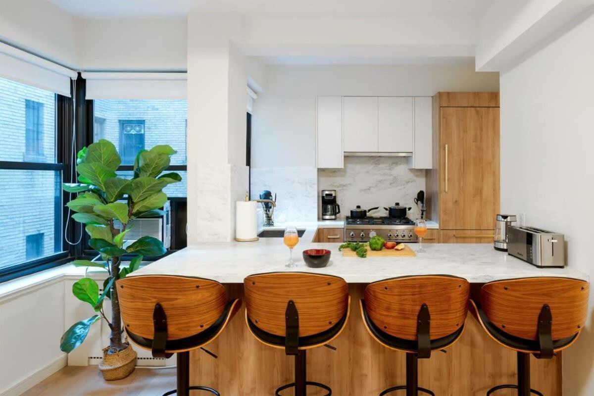 52-3de Newly Renovated 2br Bth Midtown East Apartment *
