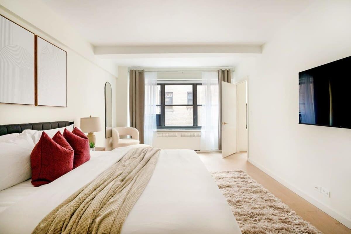 52-3de Newly Renovated 2br Bth Midtown East Apartment *