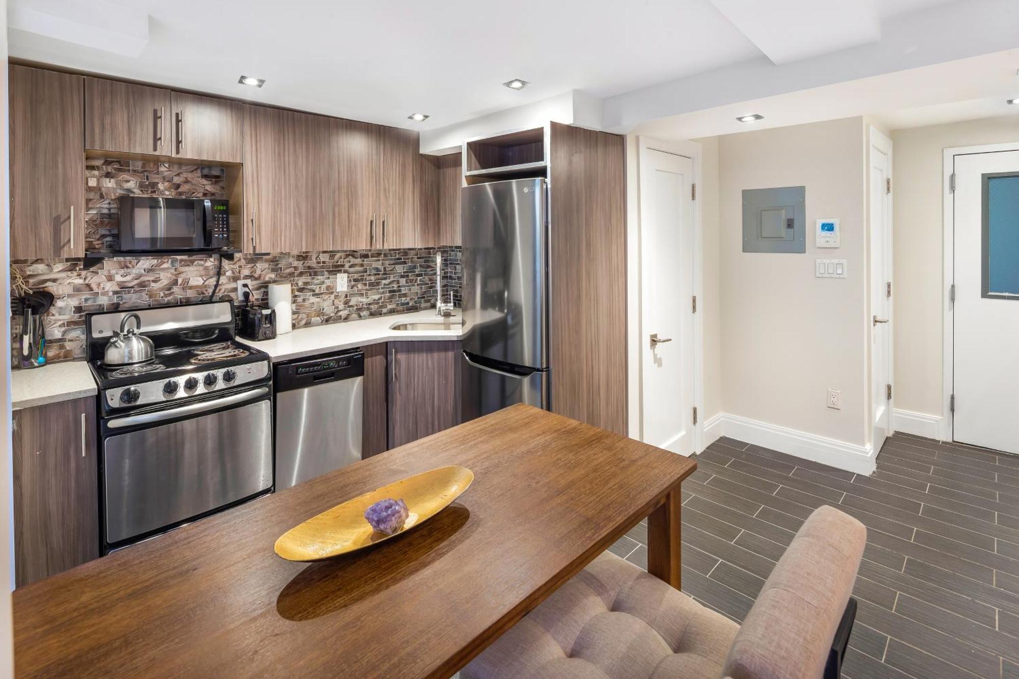 Apartment Paradise Suites *