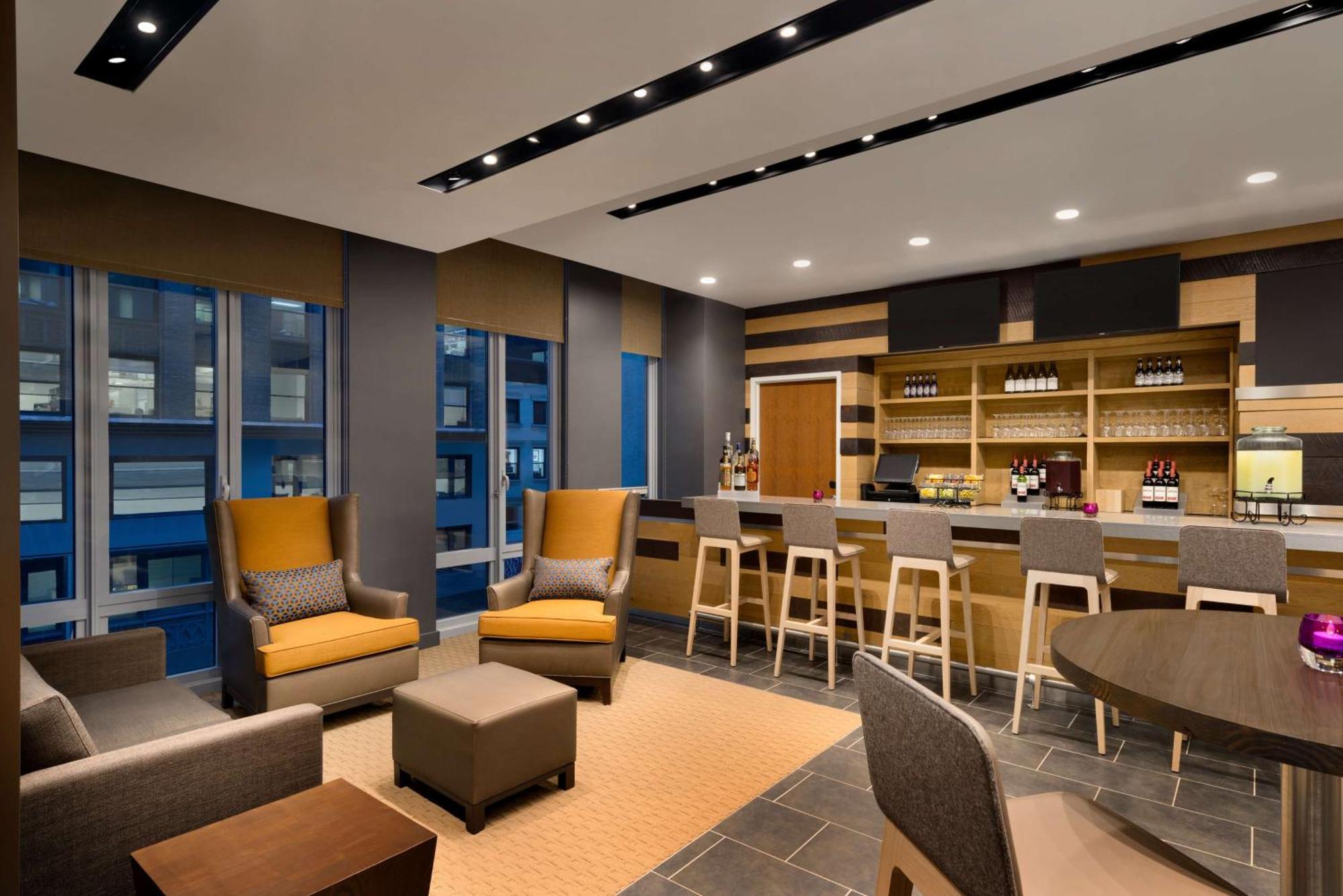Embassy By Hilton Manhattan Times Square 4*