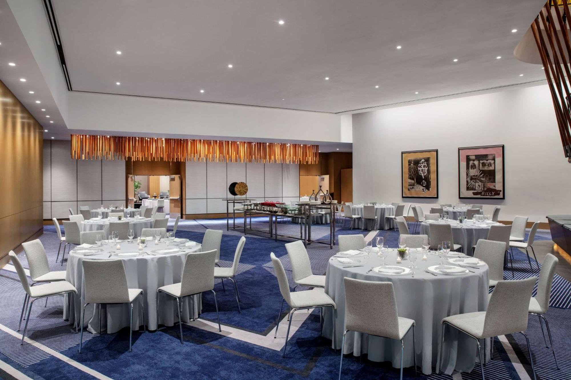 Hotel Conrad Downtown 5*