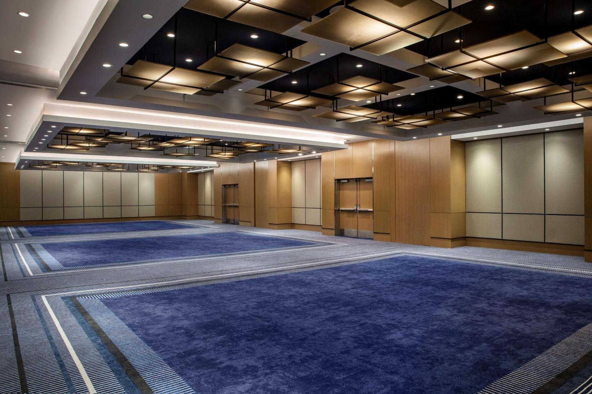 Conrad Downtown 5*