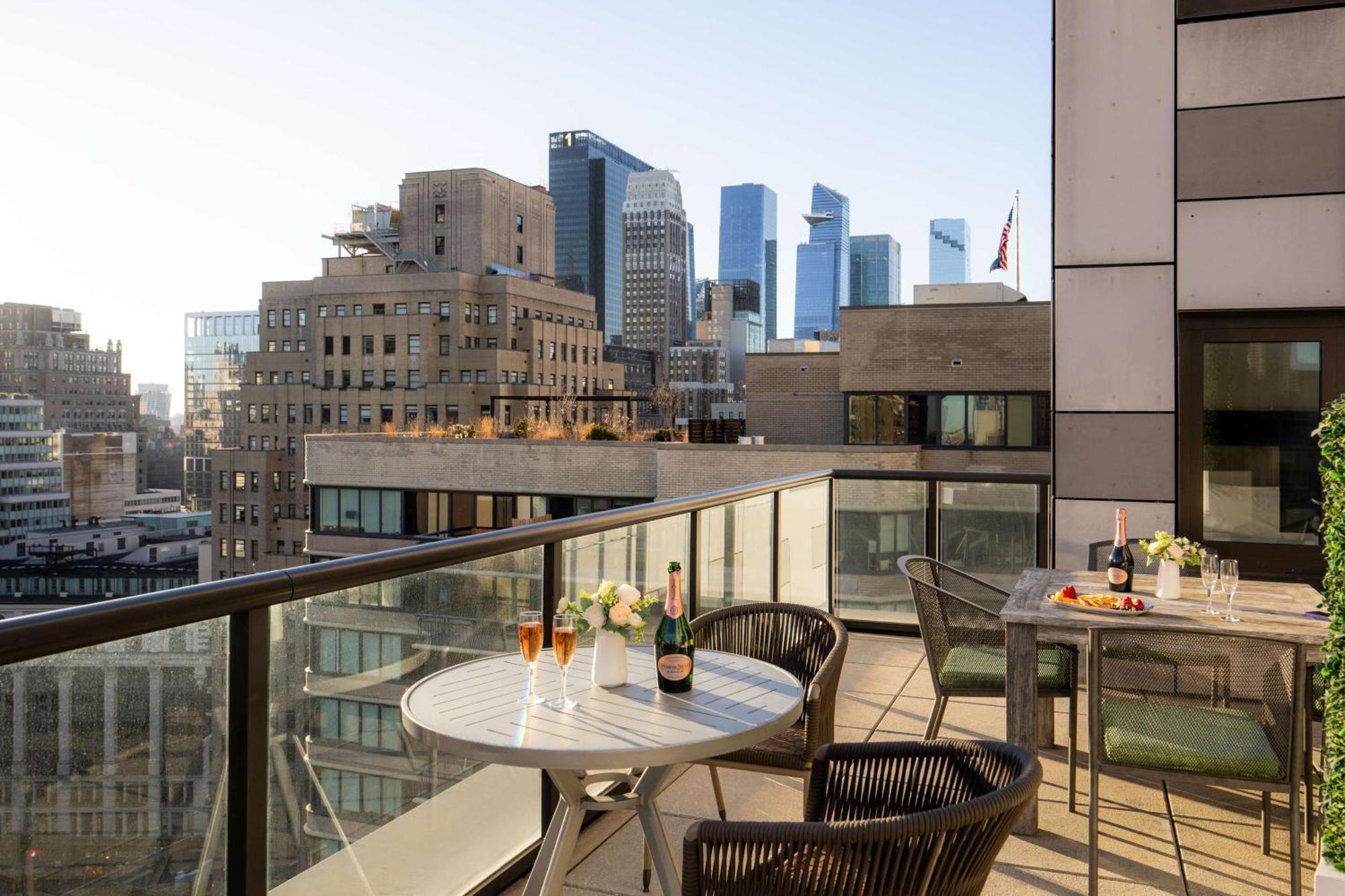 Embassy By Hilton Manhattan Times Square Hotel 4*