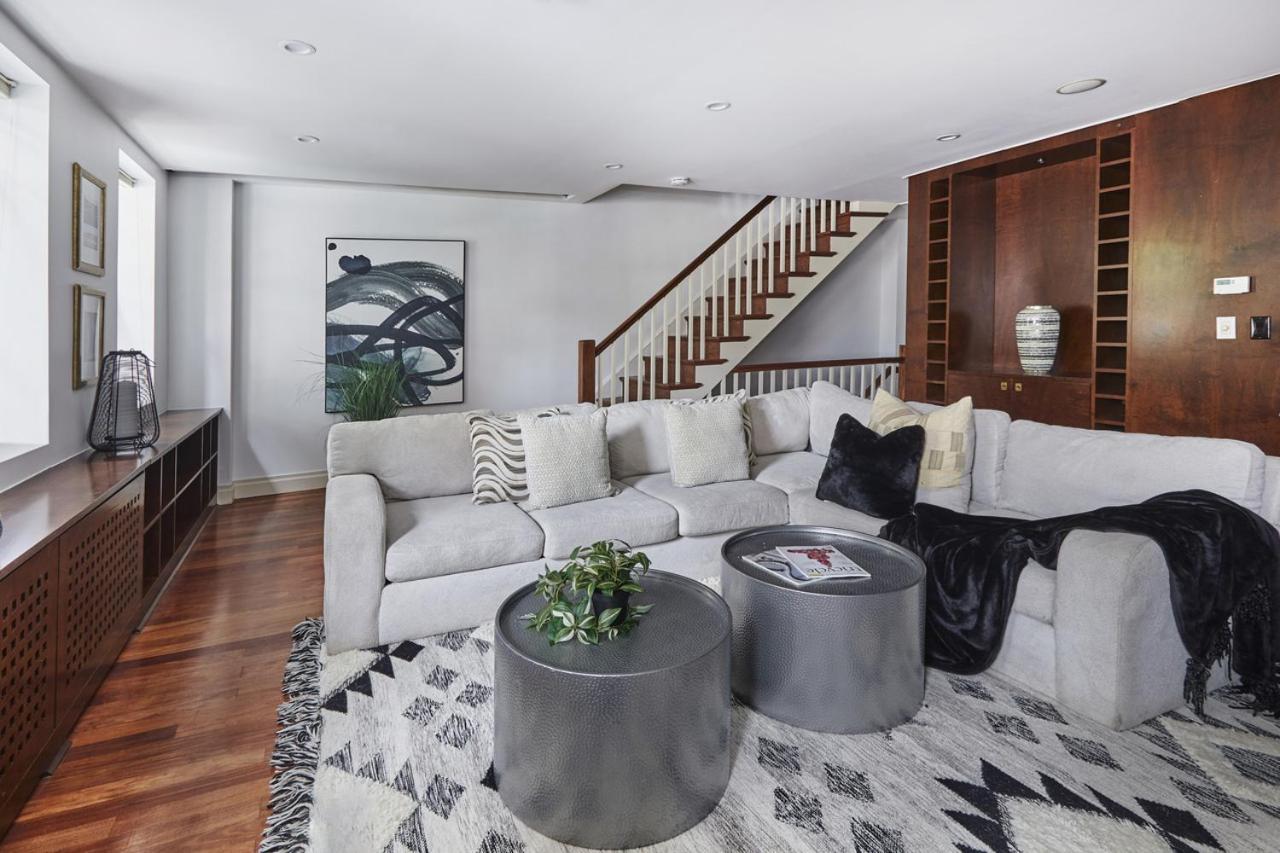Manhattan Marvel Luxury Living In A Townhome Oasis I The Atrium I Apartment