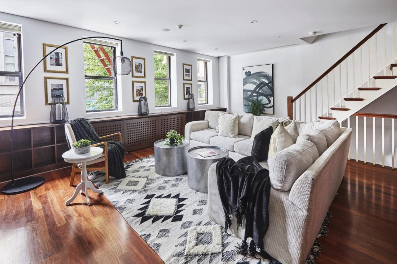 Apartment Manhattan Marvel Luxury Living In A Townhome Oasis I The Atrium I