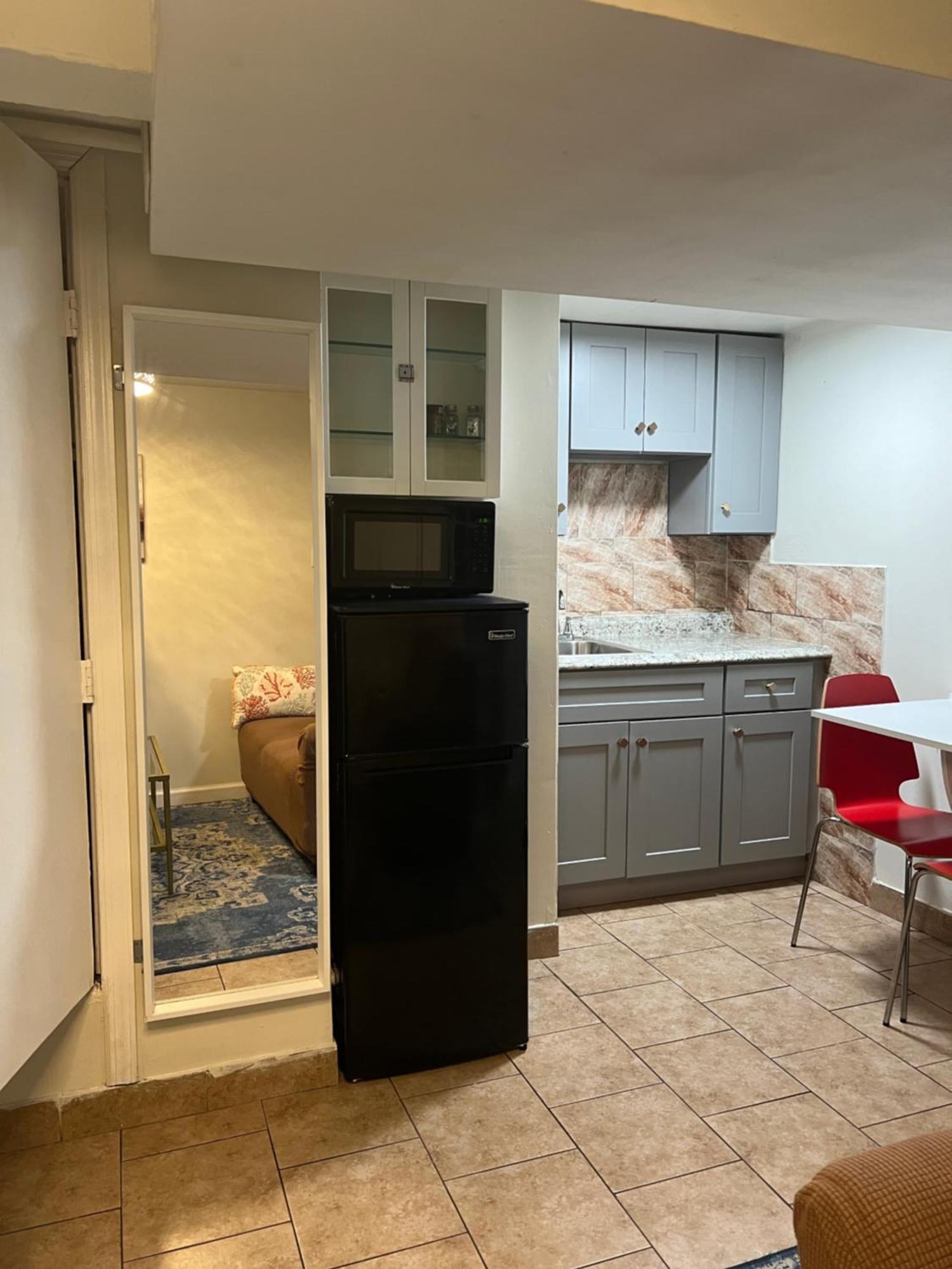 Apartment Intercon Ground *