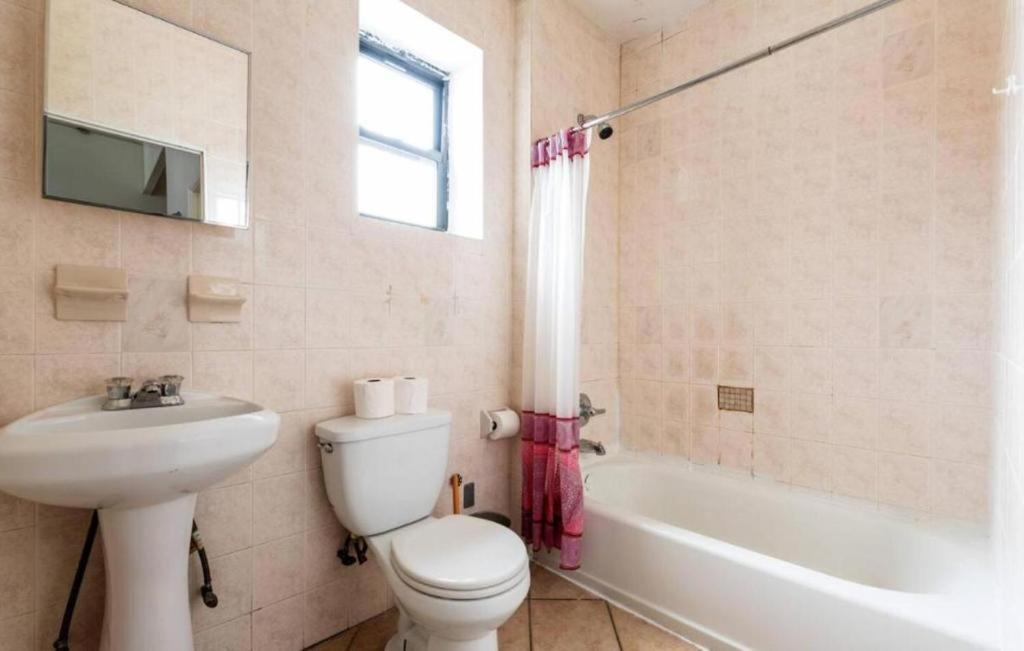 Majestic 3 Bedroom In Nyc!