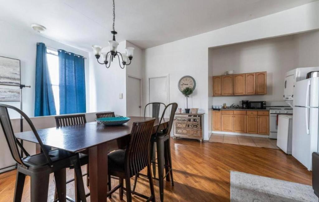 Apartment Majestic 3 Bedroom In Nyc!