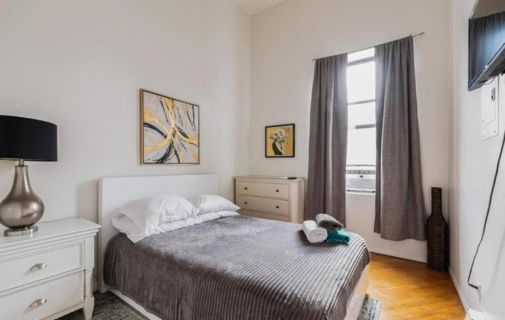 Majestic 3 Bedroom In Nyc! Apartment
