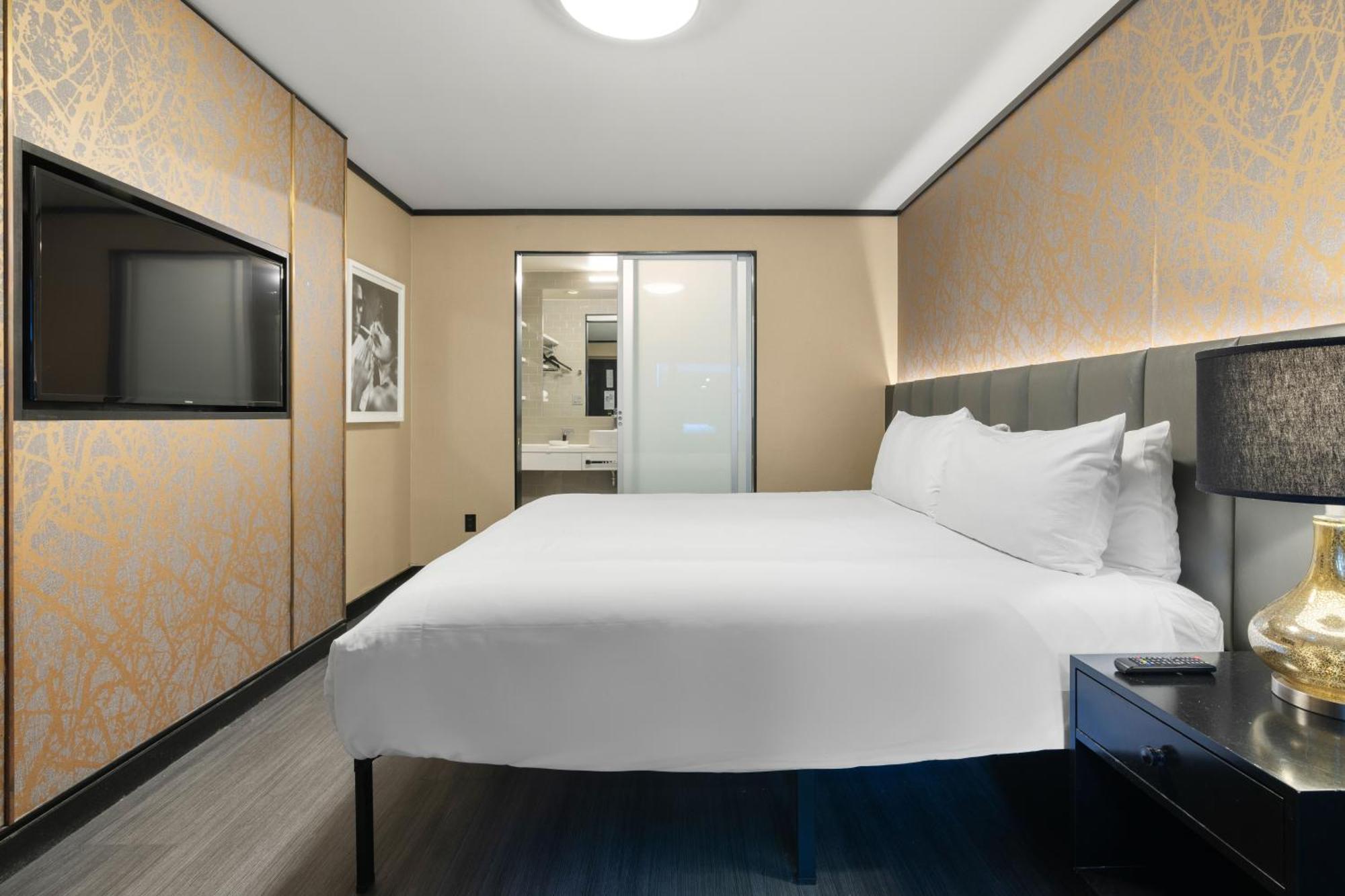 Hotel Hudson Yards 3*