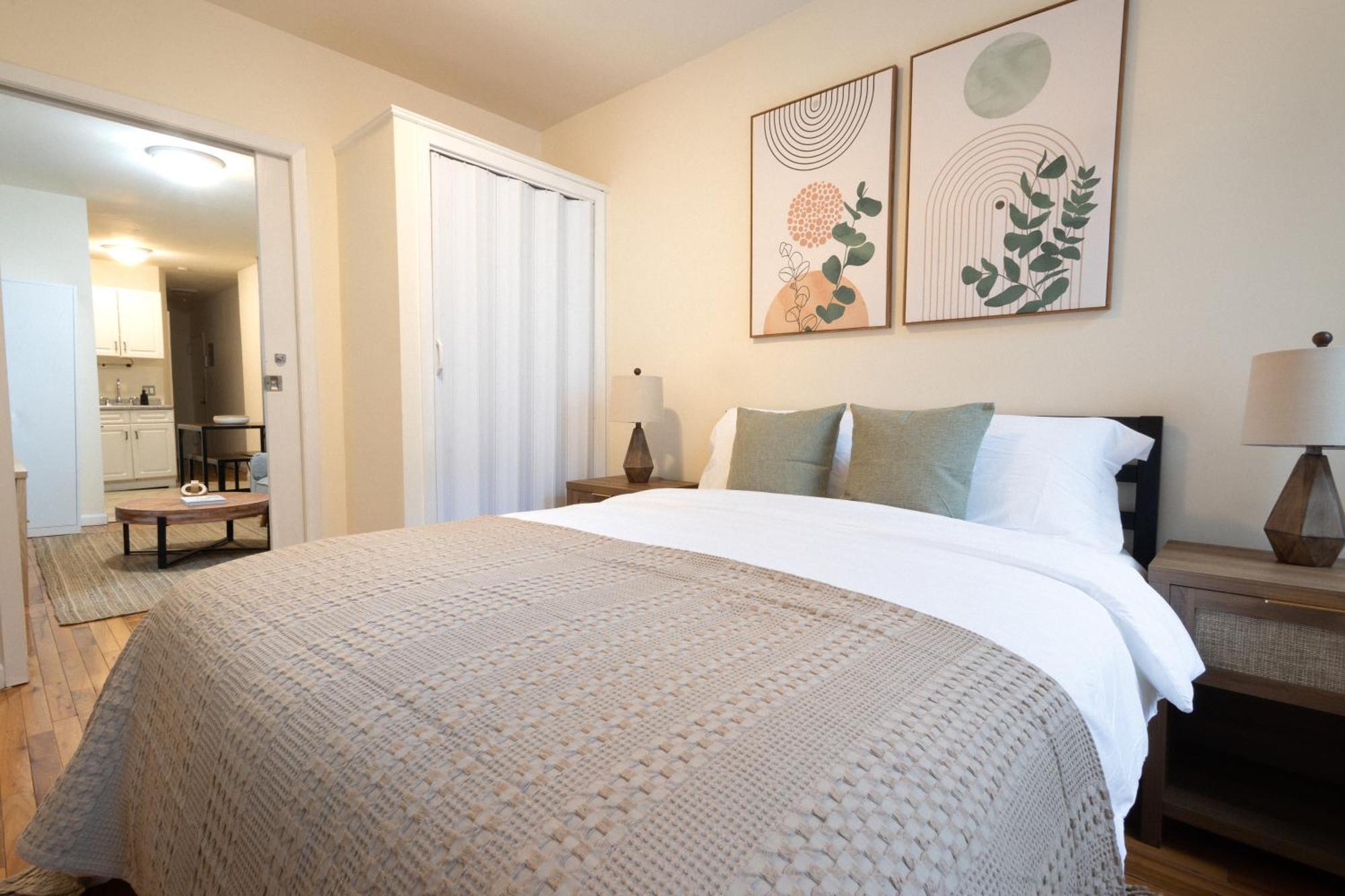2-Bedroom Apartment Near Nyc Icons! *