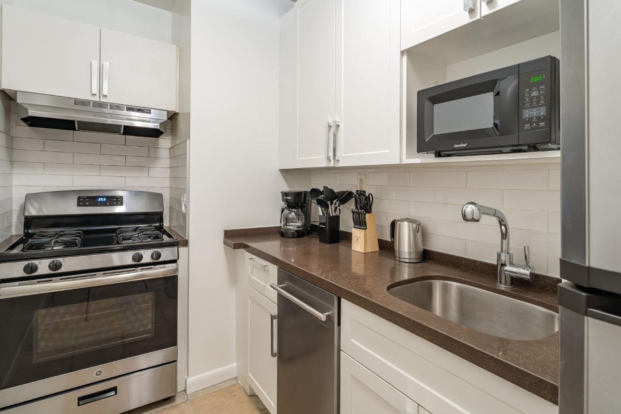 Cozy 3Bd Walk To Empire State & Times Sq! Apartment *