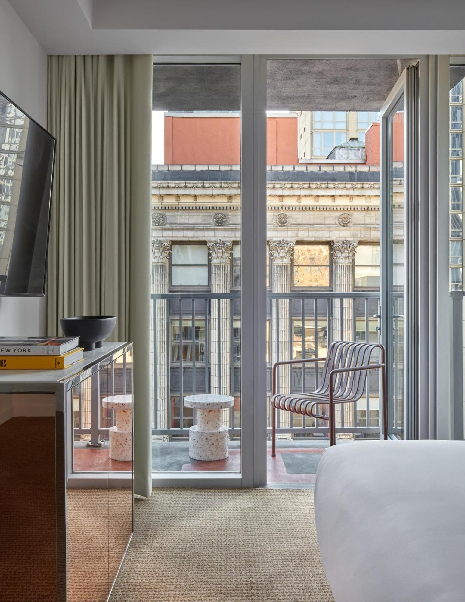 Park Ave Hotel 4*