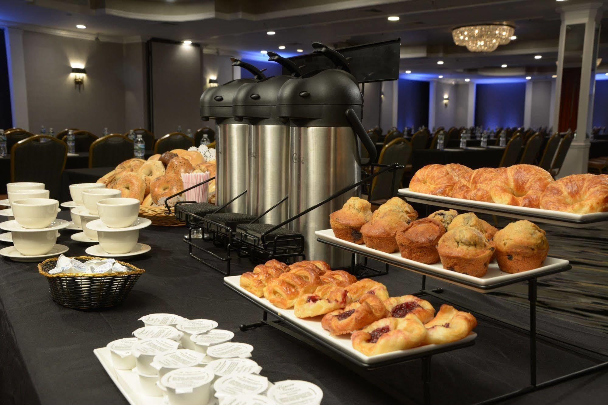 Adria And Conference Center Hotel