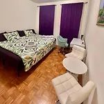 Ues Apartment