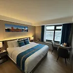 Ly New York Hotel