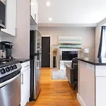 Renovated Lower East Side 2Br 1Ba 5 Min Walk To Soho!