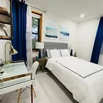 78-3A Luxury Brand New Modern 1Br W&D