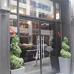 Americana Inn
