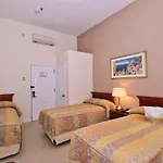 Americana Inn