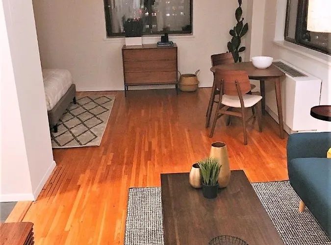 Yorkville East Side Apartments 30 Day Rentals