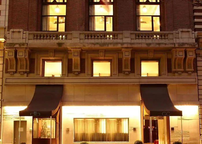 City Club Hotel