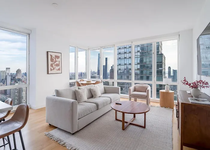 Elegant 2 Bd 2 Bath Escape