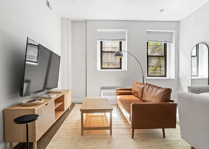 Upper Eastside 3Bd 1Ba Gem