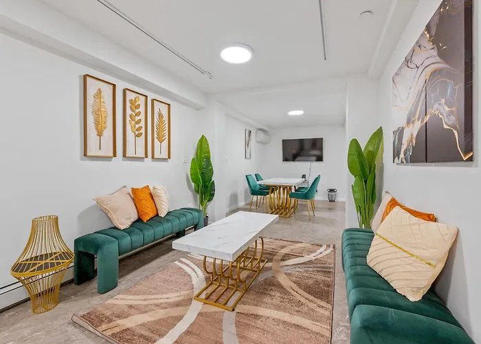 Upper East Side Luxury 3Br 2B 1700 Square Feet