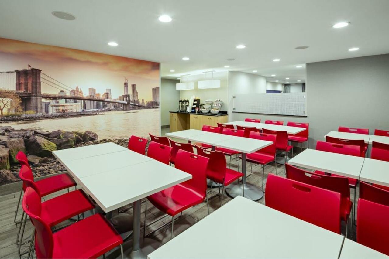 Red Lion And Brooklyn Hotel
