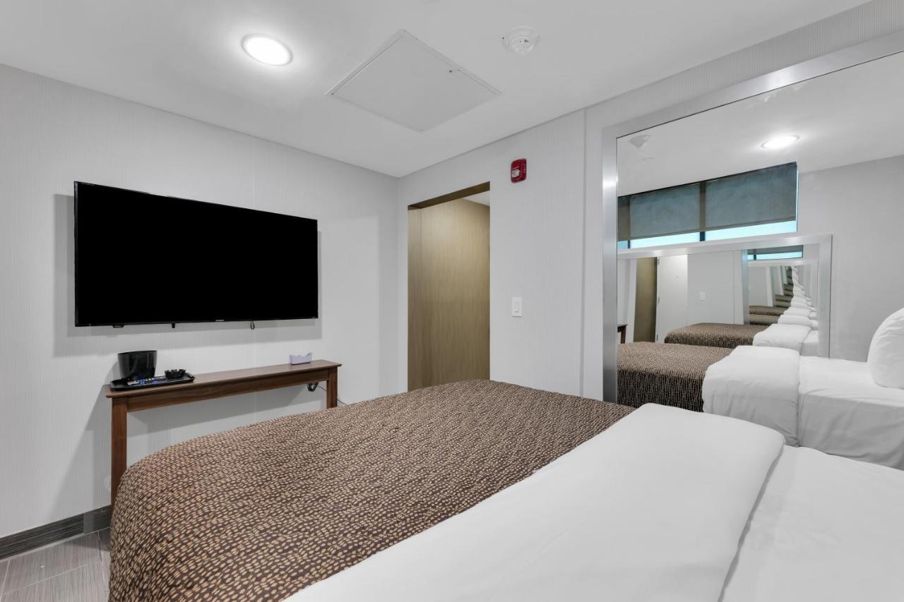 Hotel Mint Jfk Airport 3*