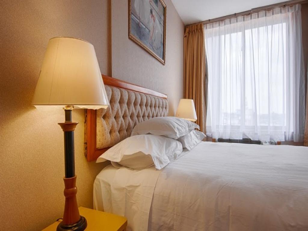 Flushing Hotel 2*