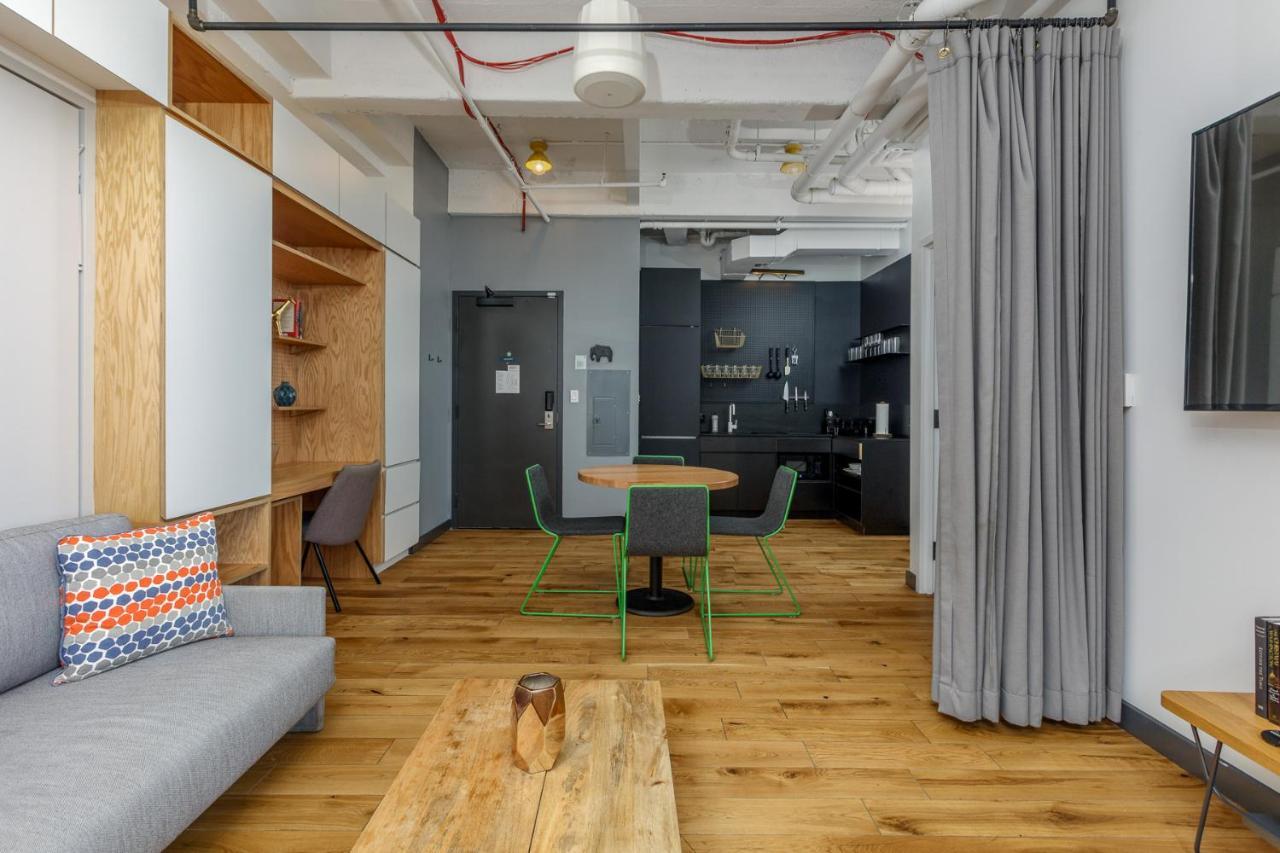 Placemakr Street Aparthotel 4*