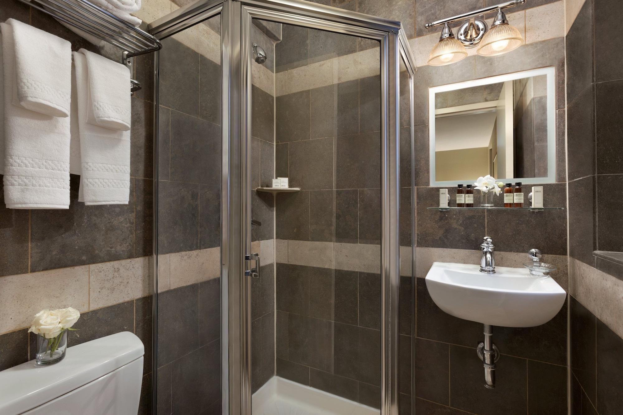 Washington Jefferson At Times Square 3*