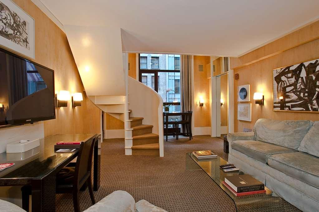 City Club Hotel