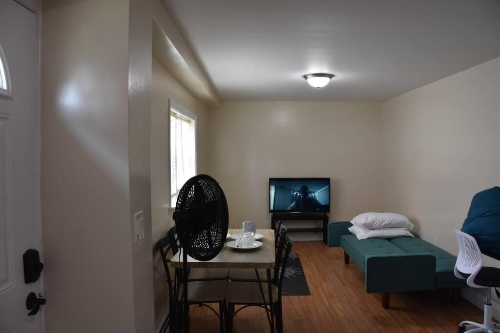 Apartment 2 Ptivet Bedroom,1 Bathroom,kitchen,self Check In,free Parking *