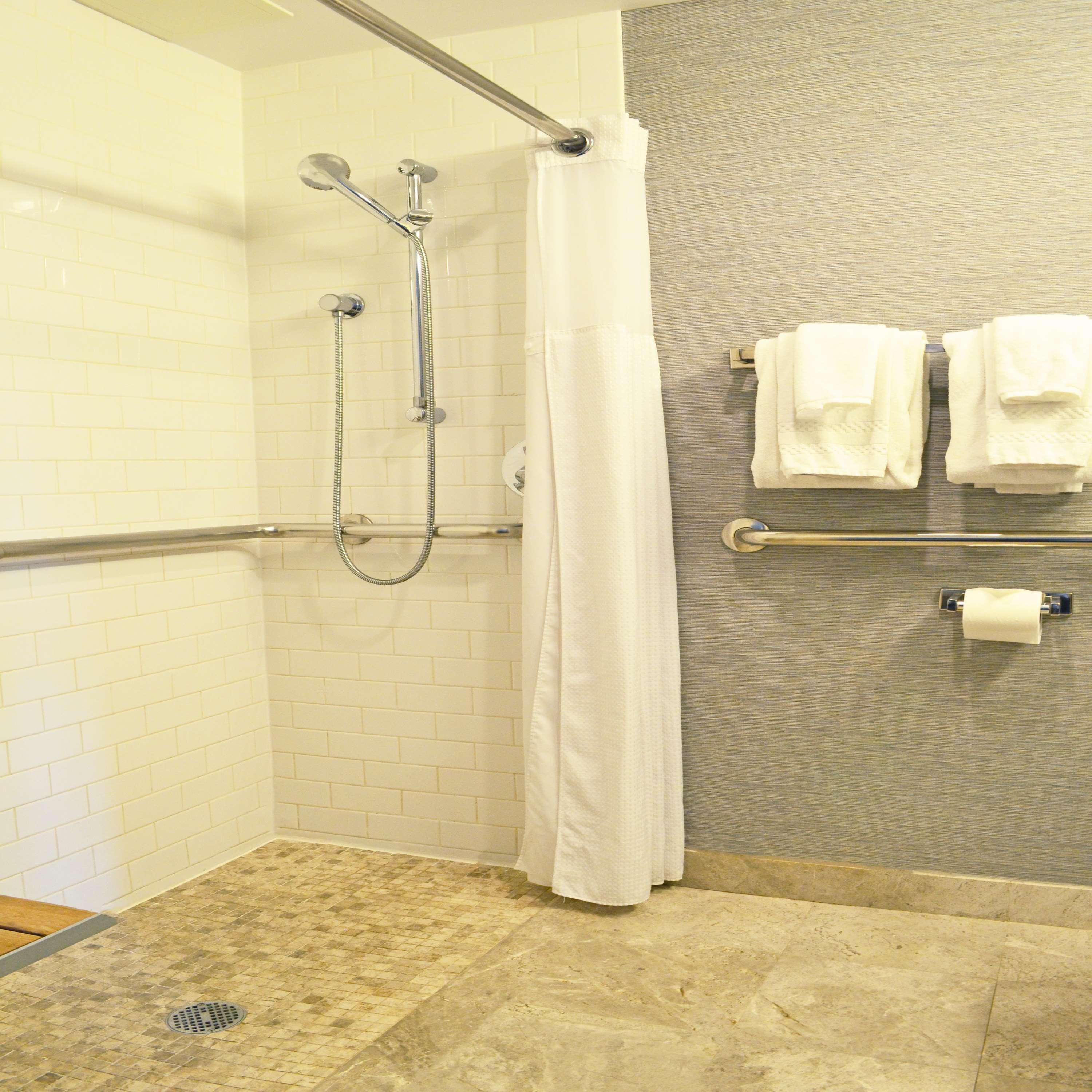 Hotel Distrikt City, Tapestry Collection By Hilton New York