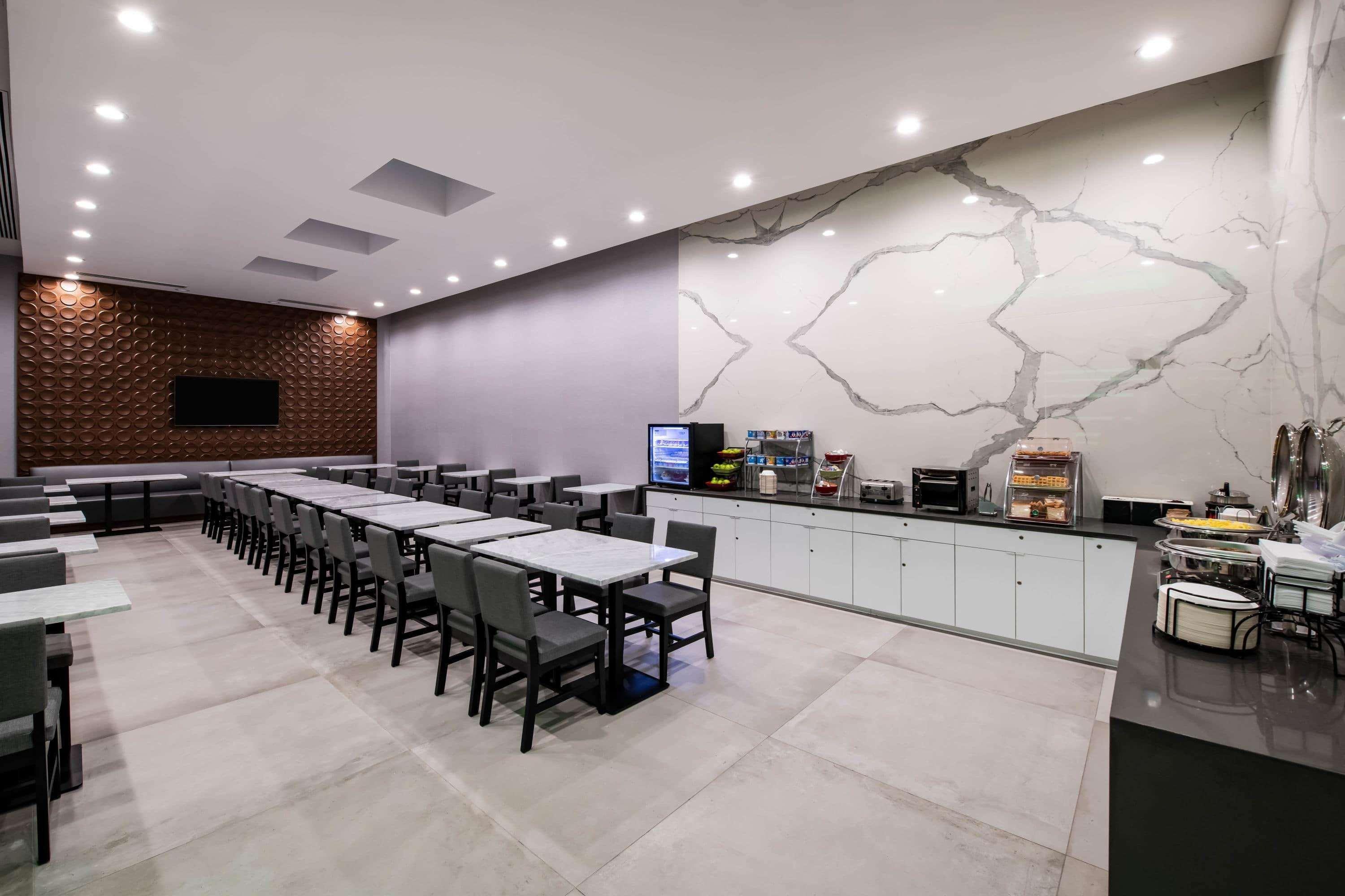 Wingate By Wyndham Long Island 3*