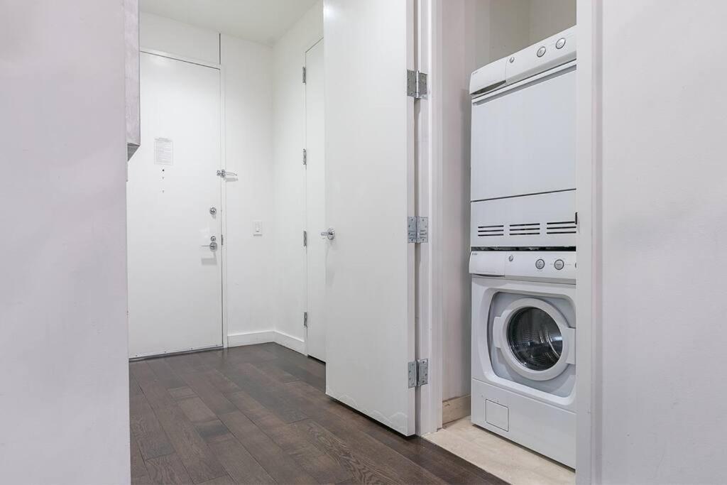 Wall Street Suites By Orchard Group *
