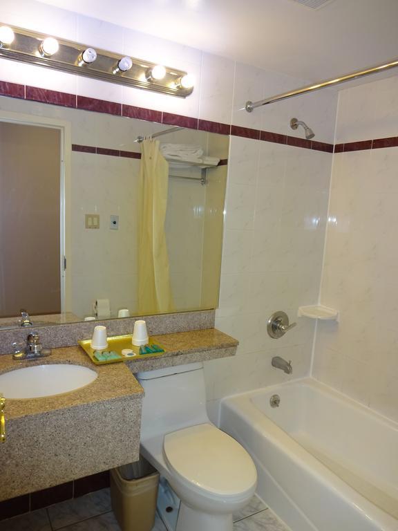 Flushing Hotel 2*