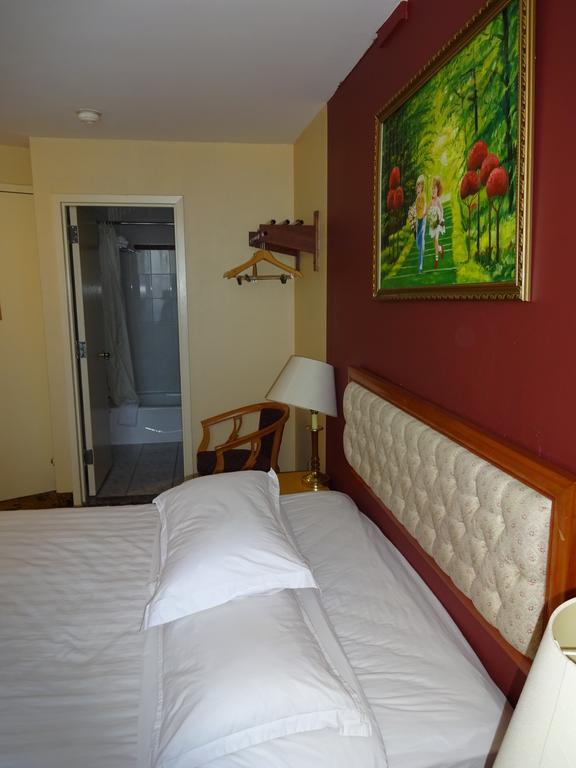 Flushing Hotel