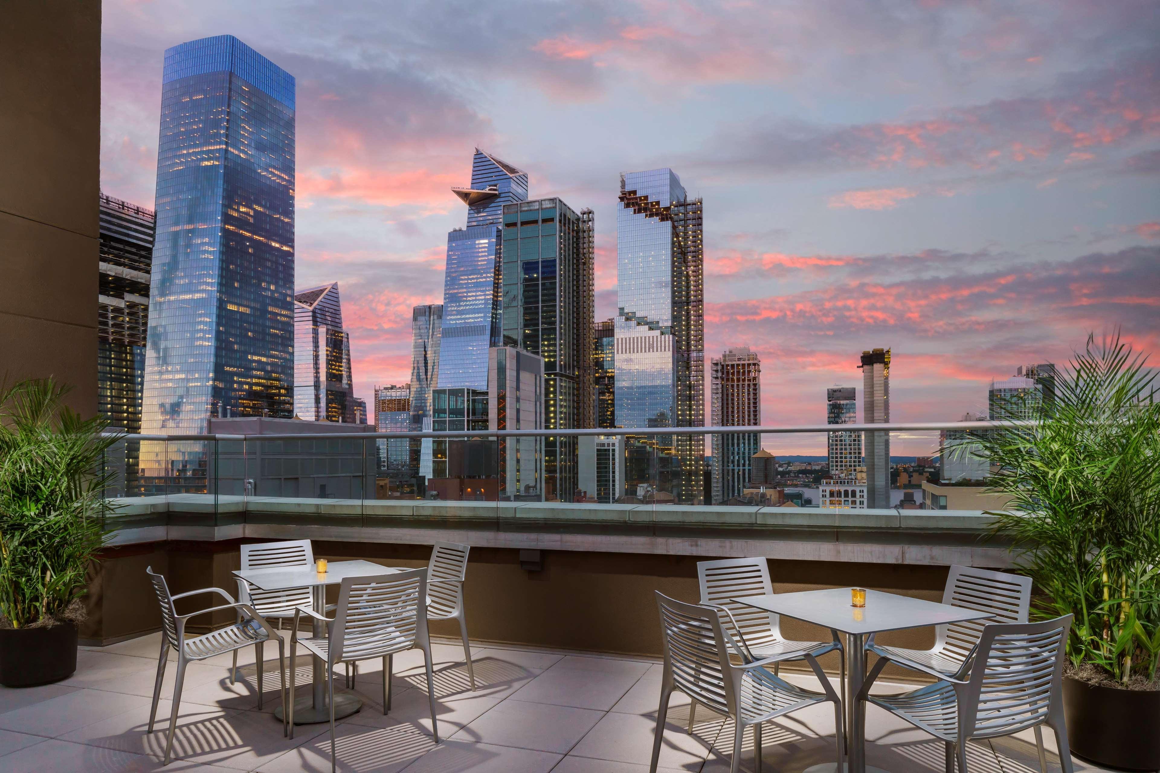 Hotel Doubletree By Hilton Times Square South 4*